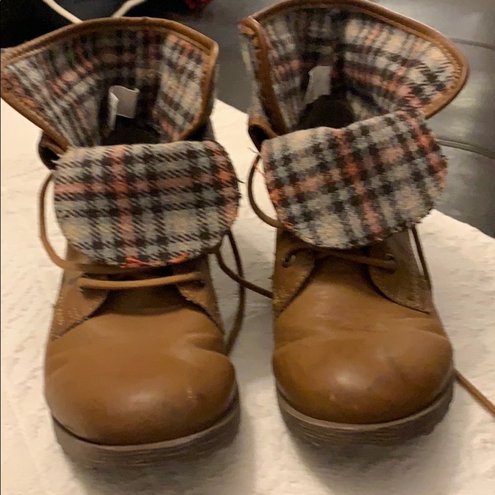 Tan boots